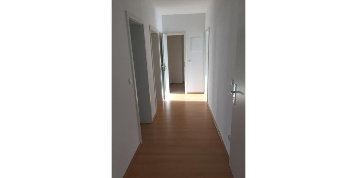 Etagenwohnung Plauen Bahnhofsvorstadt - 3 Zimmer, 97 m&sup2;, 520&euro; | Angebot:26041893