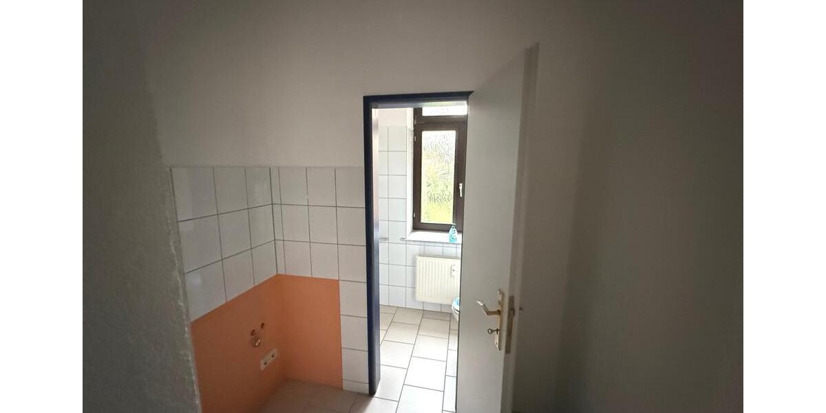 Erdgeschoßwohnung Reichenbach im Vogtland - 2 Zimmer, 70 m&sup2;, 330&euro; | Angebot:21558276