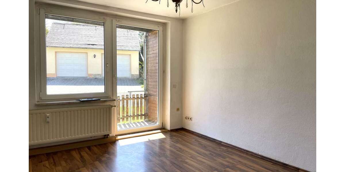 Etagenwohnung Christgrün Christgrün - 4 Zimmer, 71 m&sup2;, 280&euro; | Angebot:26151849