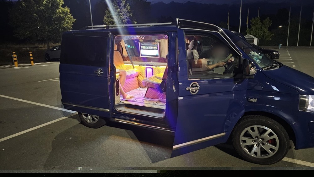 VW T5 Caravelle 145.000 km 14.000 &euro; Plauen 08523