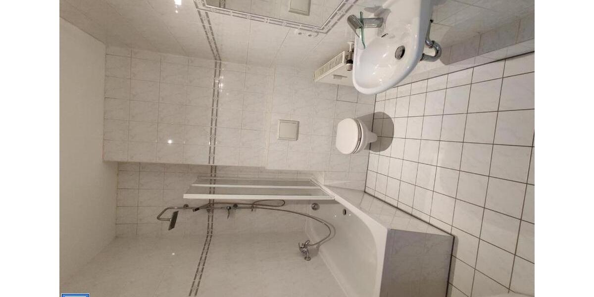 Etagenwohnung Plauen - 4 Zimmer, 92 m&sup2;, 550&euro; | Angebot:25710534