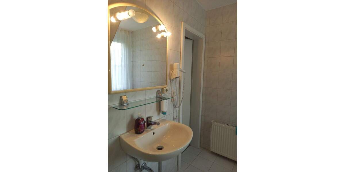 Etagenwohnung Rodewisch Rebesbrunn - 3 Zimmer, 70 m&sup2;, 40.000&euro; | Angebot:25746613