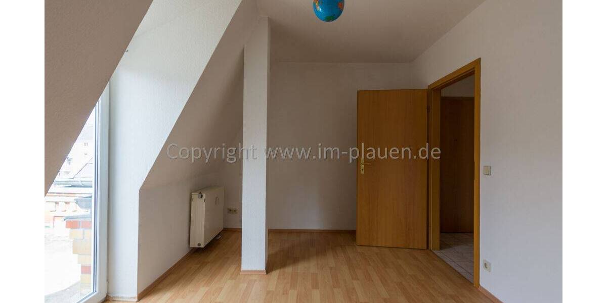 Etagenwohnung Plauen Westend - 3 Zimmer, 77 m&sup2;, 385&euro; | Angebot:25741701