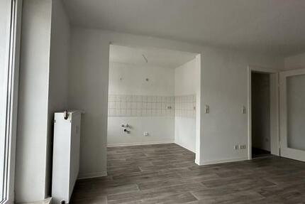 Wohnung Plauen Altstadt - 2 Zimmer, 49 m&sup2;, 230&euro; | Angebot:24583510