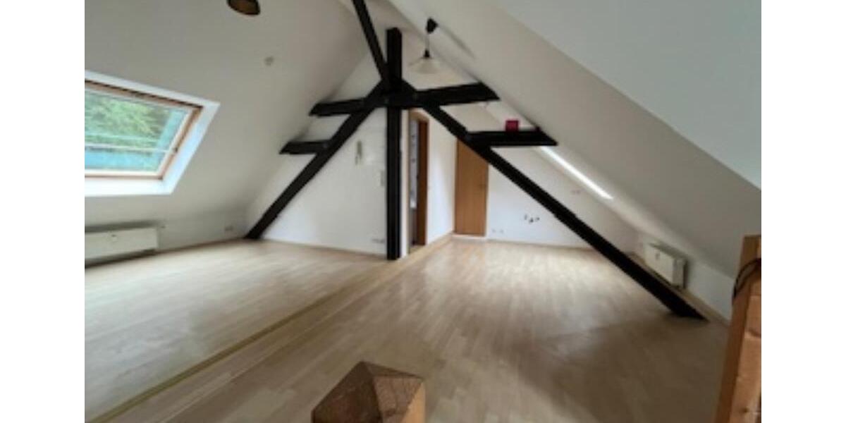 Dachgeschoßwohnung Muldenhammer - 2 Zimmer, 50 m&sup2;, 275&euro; | Angebot:22938332