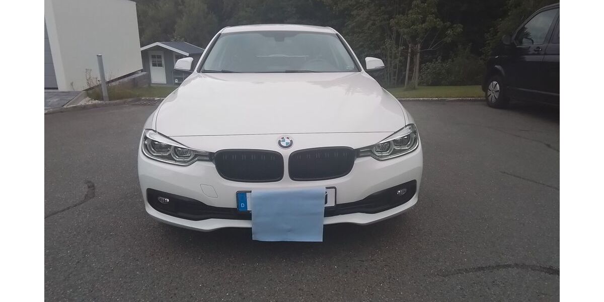 BMW 318 136.000 km 12.300 &euro; Grünbach 08223