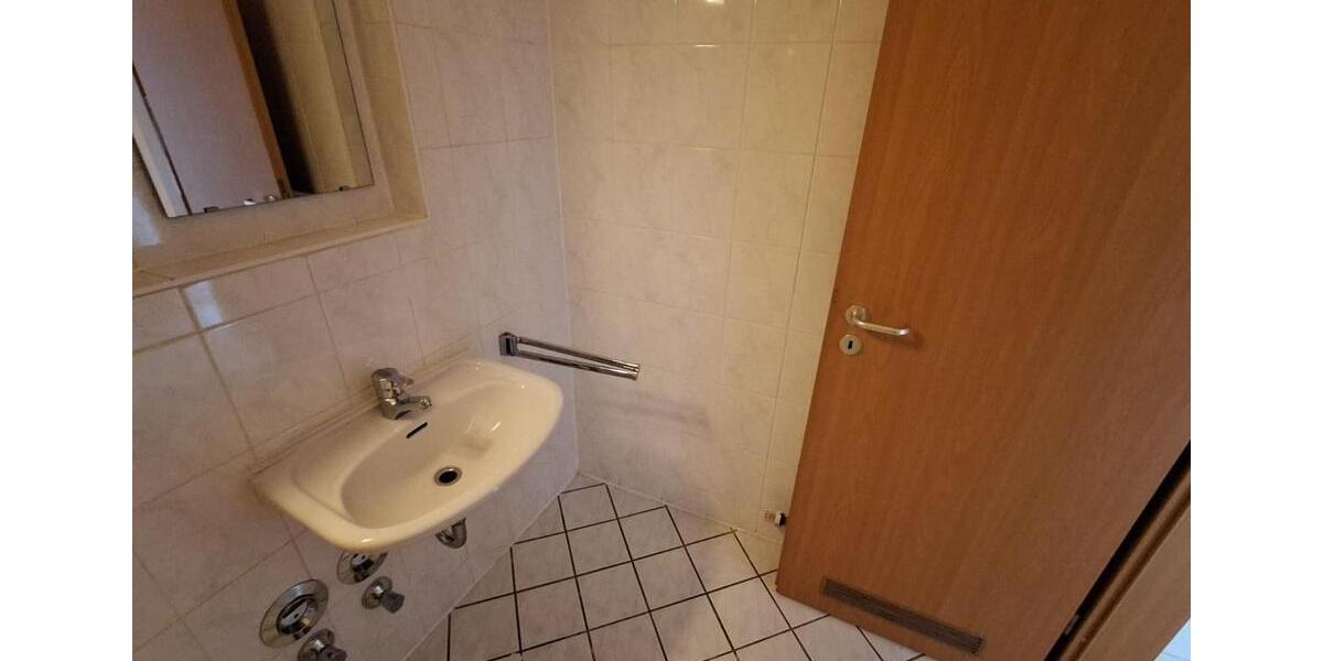 Etagenwohnung Plauen Bahnhofsvorstadt - 2 Zimmer, 50 m&sup2;, 215&euro; | Angebot:24474772