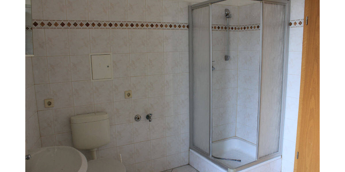 Etagenwohnung Reichenbach/V. Reichenbach - 2 Zimmer, 57 m&sup2;, 20.000&euro; | Angebot:26157452