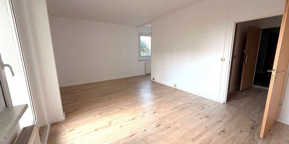 Etagenwohnung Plauen Alt Chrieschwitz - 1 Zimmer, 35 m&sup2;, 217&euro; | Angebot:27112796