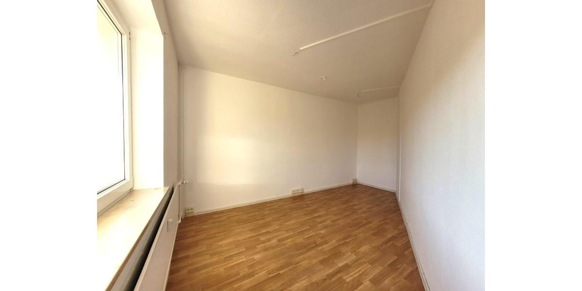 Etagenwohnung Plauen Alt Chrieschwitz - 4 Zimmer, 77 m&sup2;, 391&euro; | Angebot:24598536