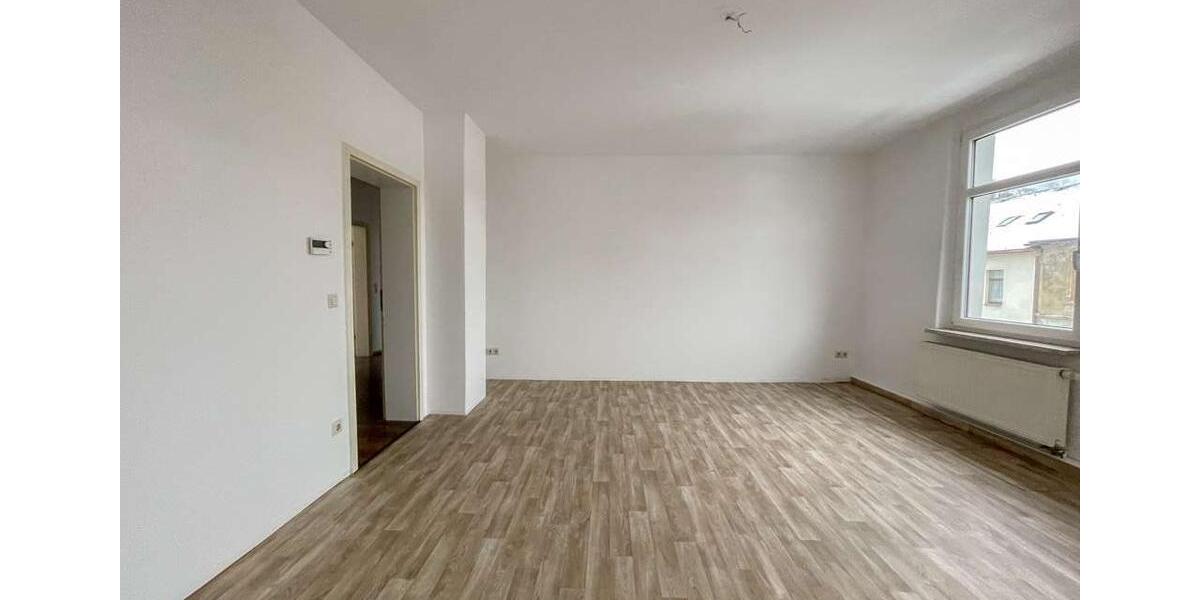 Etagenwohnung Klingenthal - 2 Zimmer, 75 m&sup2;, 350&euro; | Angebot:25178415