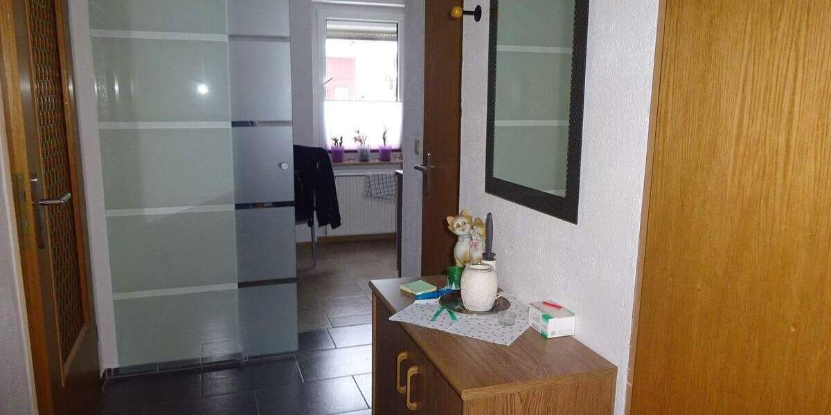 Etagenwohnung Treuen - 3 Zimmer, 57 m&sup2;, 25.900&euro; | Angebot:26731091