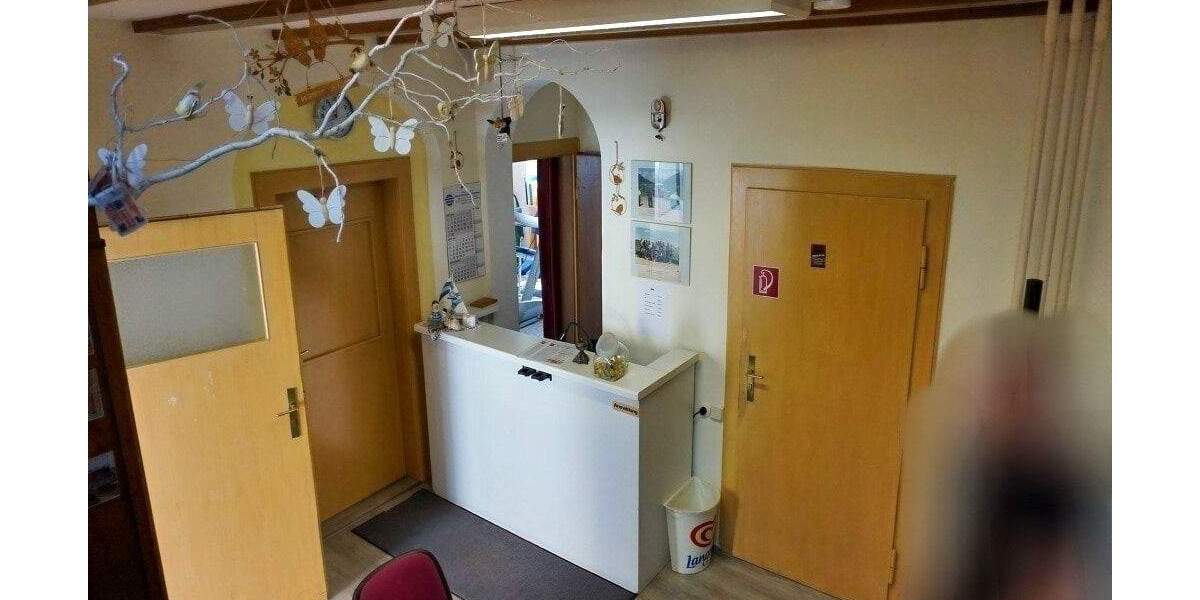 Einfamilienhaus Markneukirchen - 9 Zimmer, 245 m&sup2;, 199.000&euro; | Angebot:25662090