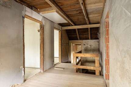 Haus Auerbach/Vogtland Vogtland - 7 Zimmer, 170 m&sup2;, 67.000&euro; | Angebot:27097617