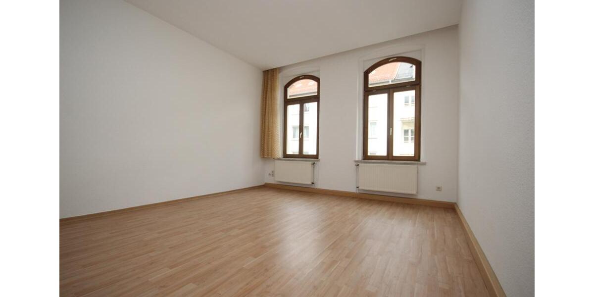 Etagenwohnung Plauen - 4 Zimmer, 120 m&sup2;, 800&euro; | Angebot:25137415