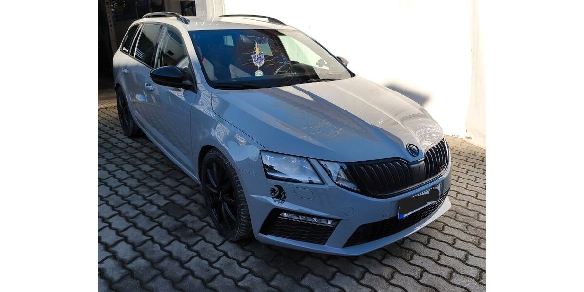 Skoda Octavia 123.000 km 17.600 &euro; Oelsnitz 08606
