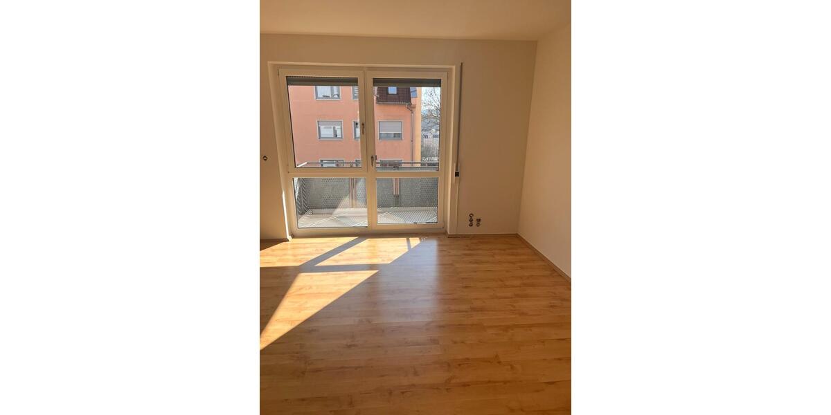 Etagenwohnung Plauen - 2 Zimmer, 59 m&sup2;, 339&euro; | Angebot:25866317
