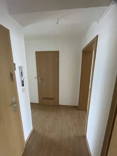 Etagenwohnung Plauen Preißelpöhl - 2 Zimmer, 47 m&sup2;, 210&euro; | Angebot:25674919