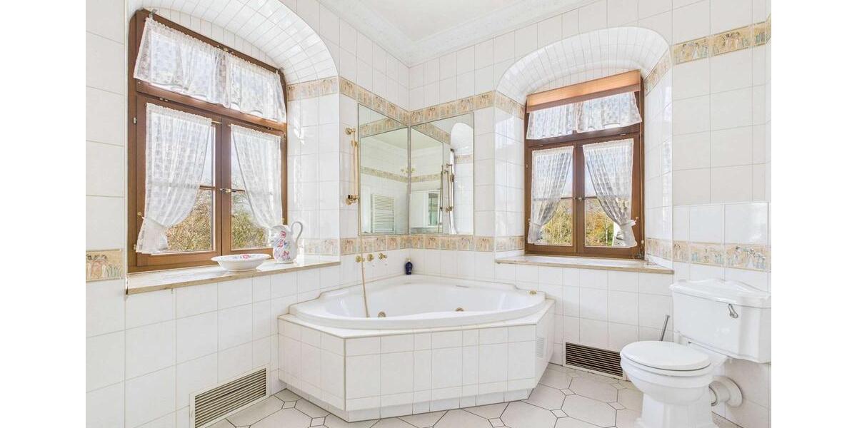 Etagenwohnung Lengenfeld - 3 Zimmer, 161 m&sup2;, 795&euro; | Angebot:23472963