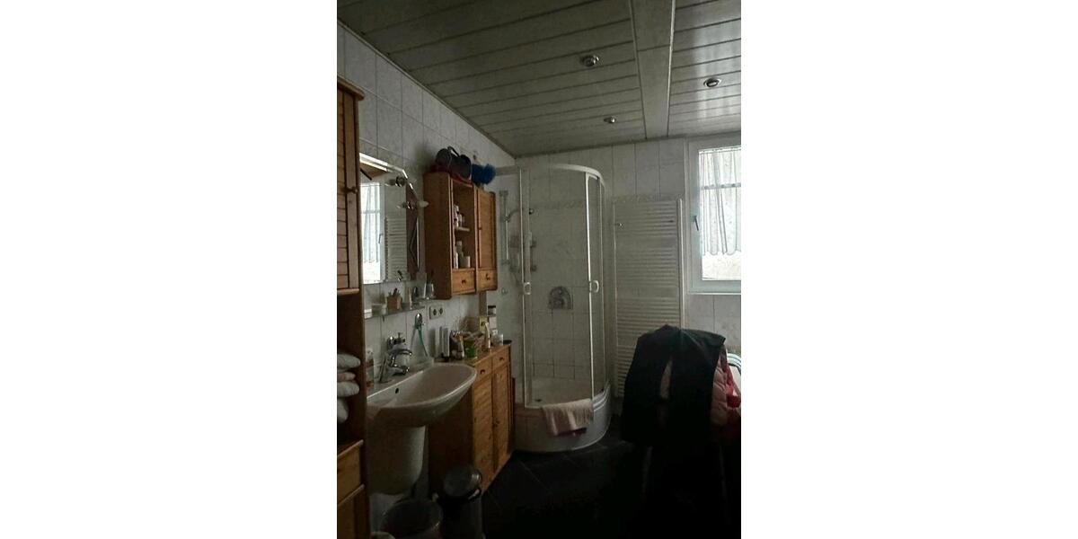 Einfamilienhaus Markneukirchen - 6 Zimmer, 200 m&sup2;, 98.000&euro; | Angebot:25364614