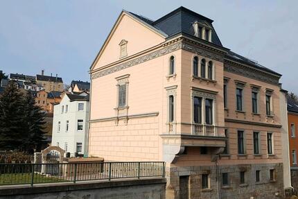 Wohnung Netzschkau - 4 Zimmer, 97 m&sup2;, 590&euro; | Angebot:25105396