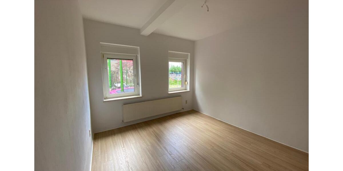 Etagenwohnung Greiz - 3 Zimmer, 86 m&sup2;, 430&euro; | Angebot:25550351