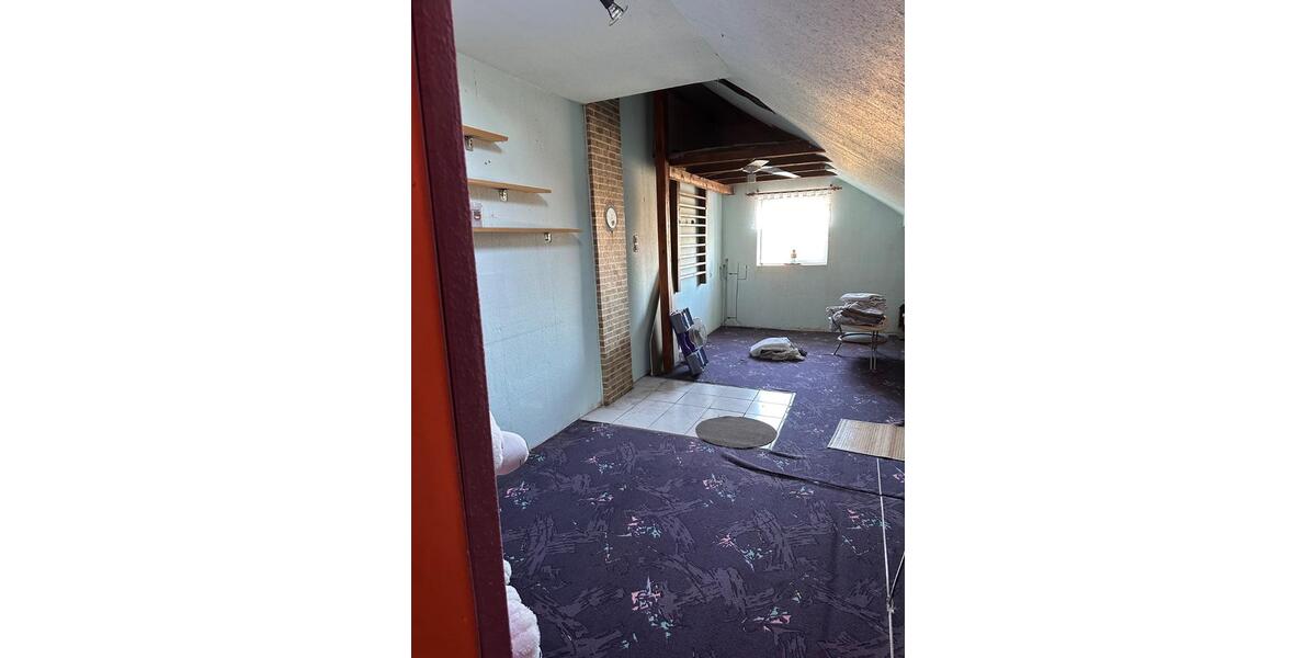 Doppelhaushälfte Hof Neuhof - 8 Zimmer, 160 m&sup2;, 110.000&euro; | Angebot:26649627