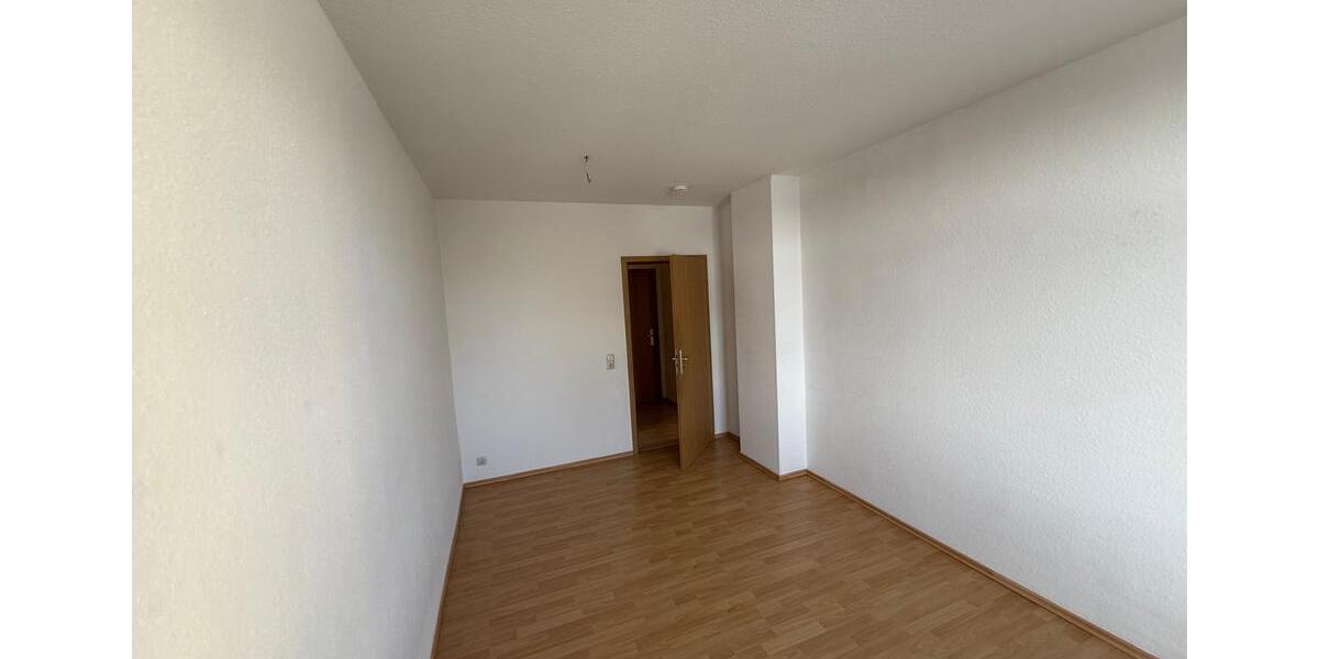 Etagenwohnung Reichenbach im Vogtland - 3 Zimmer, 57 m&sup2;, 285&euro; | Angebot:24836330