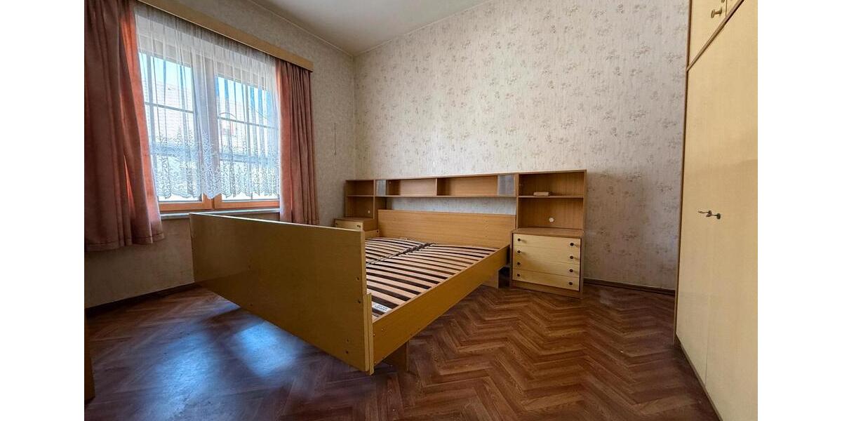 Doppelhaushälfte Treuen - 12 Zimmer, 150 m&sup2;, 185.000&euro; | Angebot:25656852