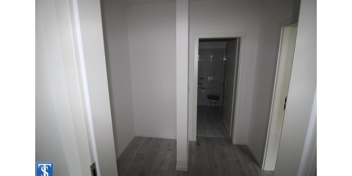 Etagenwohnung Plauen Alt Chrieschwitz - 1 Zimmer, 34 m&sup2;, 200&euro; | Angebot:23602094