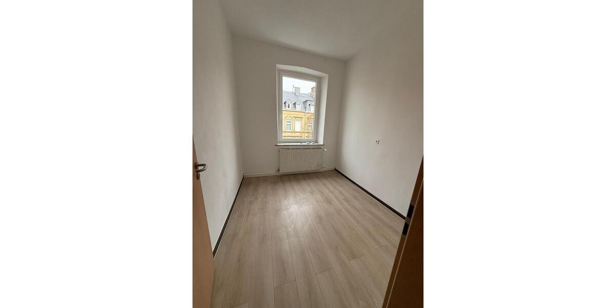 Etagenwohnung Hof Altstadt - 3 Zimmer, 90 m&sup2;, 650&euro; | Angebot:25497531