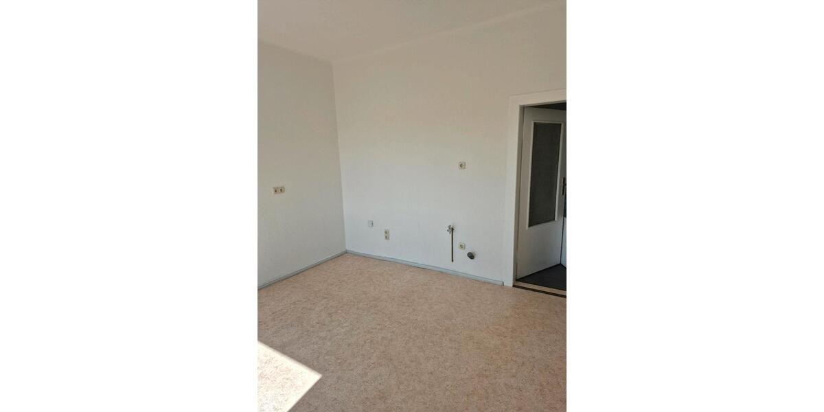 Etagenwohnung Greiz - 2 Zimmer, 65 m&sup2;, 380&euro; | Angebot:26041696