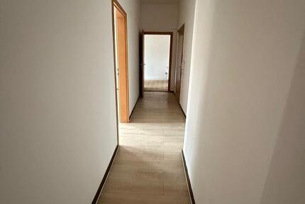 Wohnung Hof Altstadt - 3 Zimmer, 90 m&sup2;, 650&euro; | Angebot:25497531