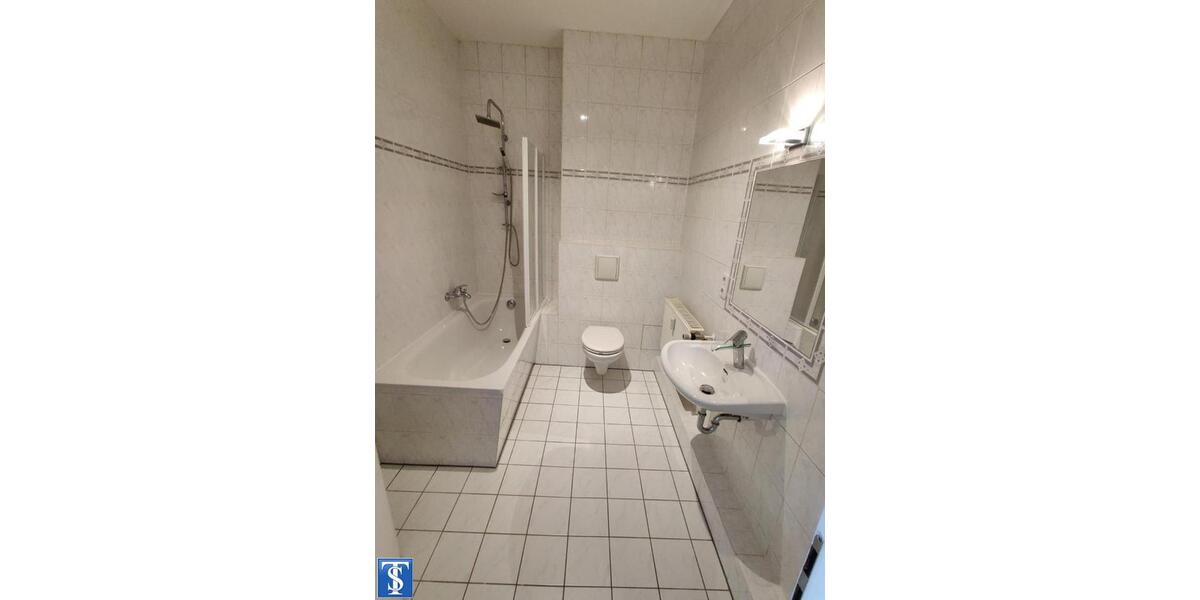 Etagenwohnung Plauen - 4 Zimmer, 92 m&sup2;, 550&euro; | Angebot:25710534