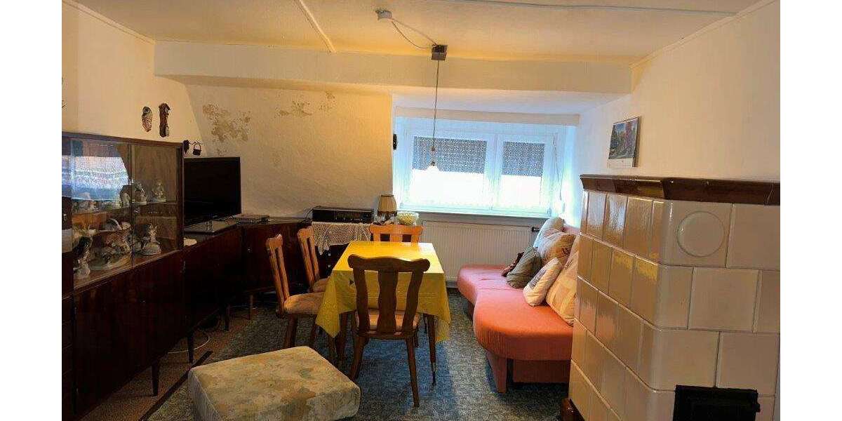 Einfamilienhaus - Raumwunder, teilmöbliert zu verkaufen - Einfamilienhaus Schleiz | Angebot:26000087