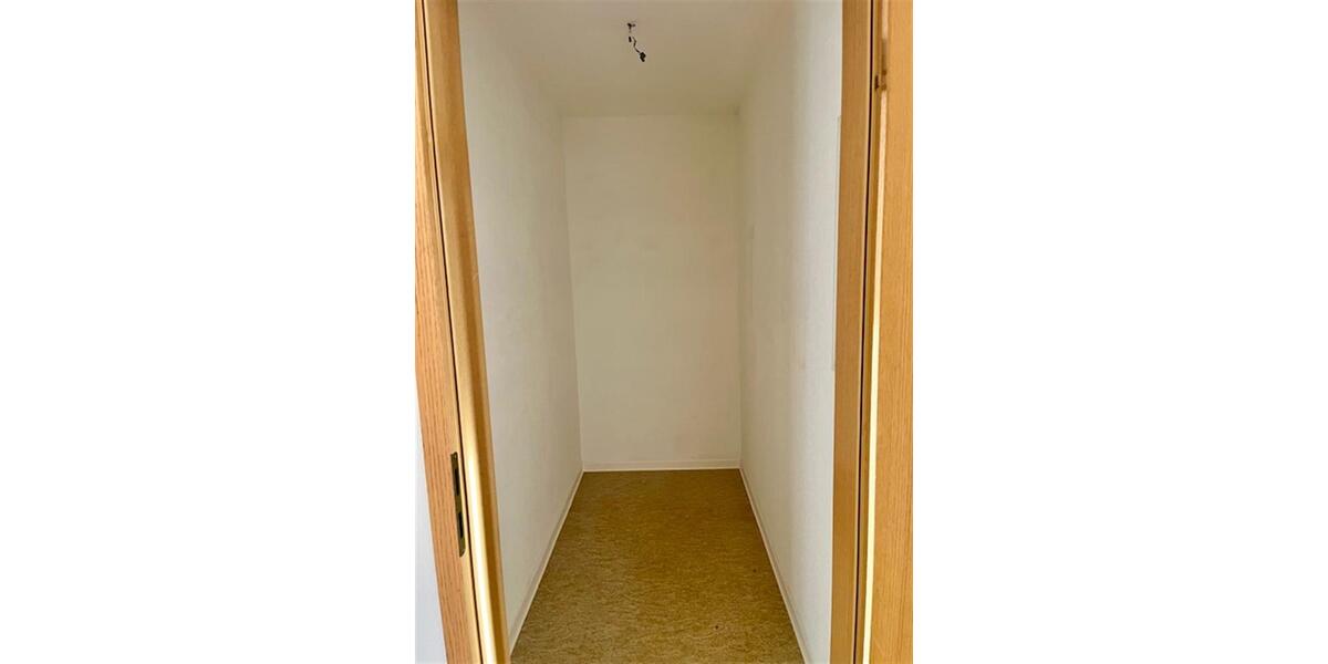 Etagenwohnung Oelsnitz (Vogtland) - 2 Zimmer, 47 m&sup2;, 259&euro; | Angebot:23557048