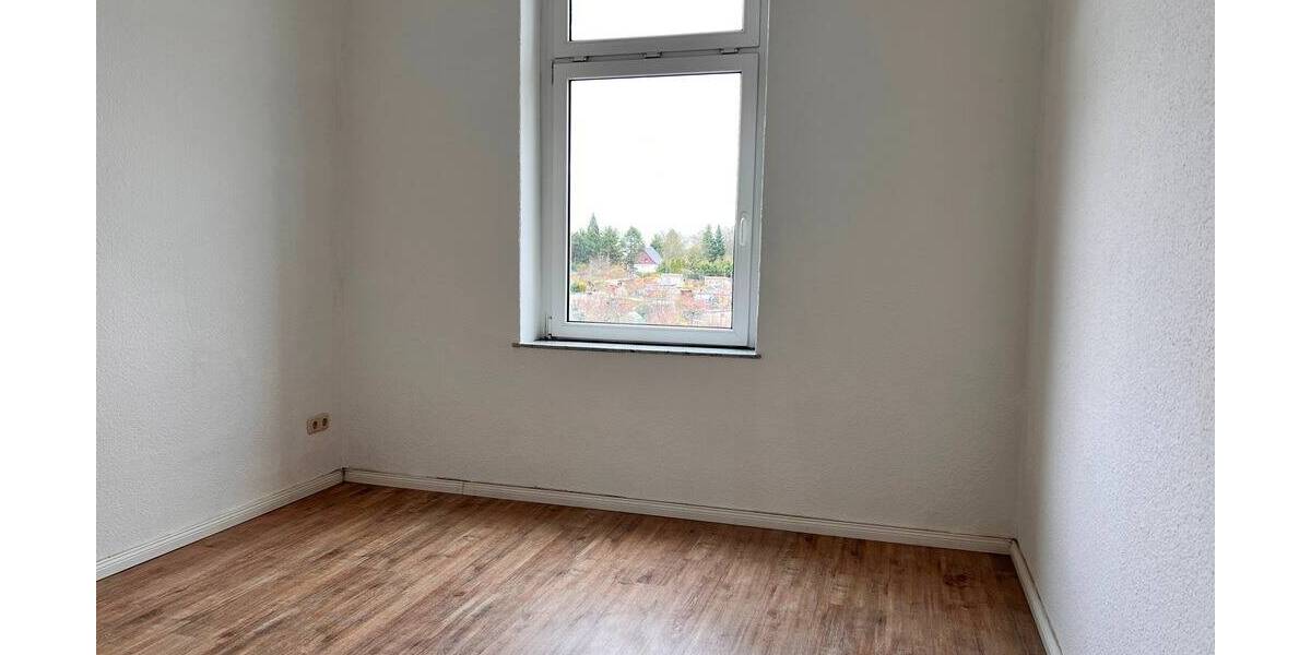 Etagenwohnung Reichenbach Friesen - 3 Zimmer, 62 m&sup2;, 300&euro; | Angebot:26015990