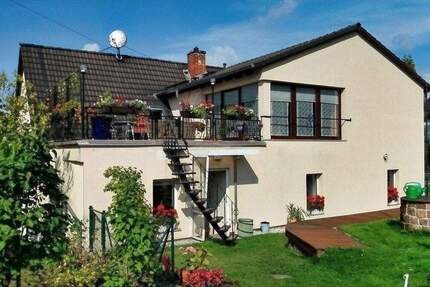 Haus Lengenfeld - 6 Zimmer, 168 m&sup2;, 195.000&euro; | Angebot:25776185