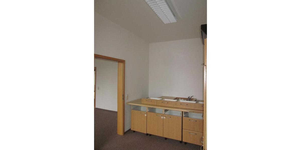 Etagenwohnung Plauen Altstadt - 5 Zimmer, 150 m&sup2;, 750&euro; | Angebot:25349247