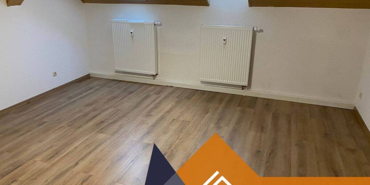 Etagenwohnung Oelsnitz/Vogtl. Oelsnitz - 4 Zimmer, 102 m&sup2;, 520&euro; | Angebot:25689900