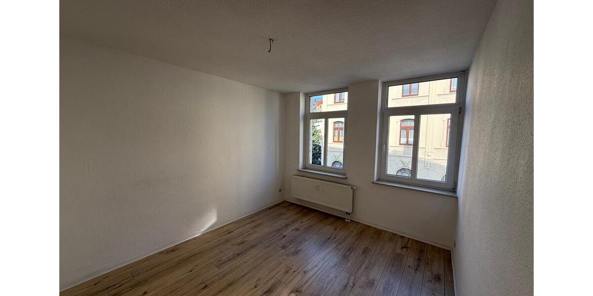 Etagenwohnung Reichenbach im Vogtland - 3 Zimmer, 57 m&sup2;, 285&euro; | Angebot:24836330