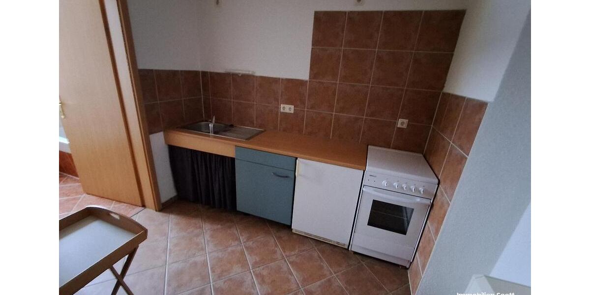 Etagenwohnung Plauen Altstadt - 1 Zimmer, 32 m&sup2;, 180&euro; | Angebot:24184559