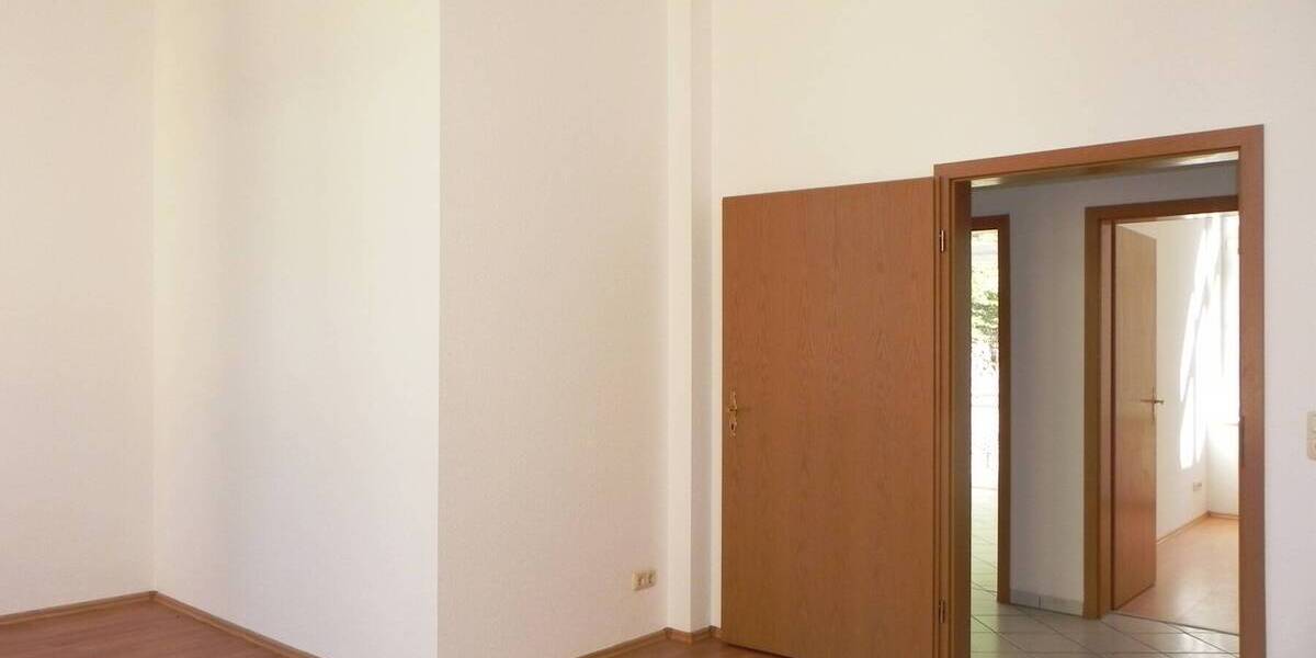 Etagenwohnung Greiz - 3 Zimmer, 73 m&sup2;, 59.000&euro; | Angebot:25729320