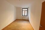 Etagenwohnung Reichenbach im Vogtland - 3 Zimmer, 81 m&sup2;, 490&euro; | Angebot:25054405