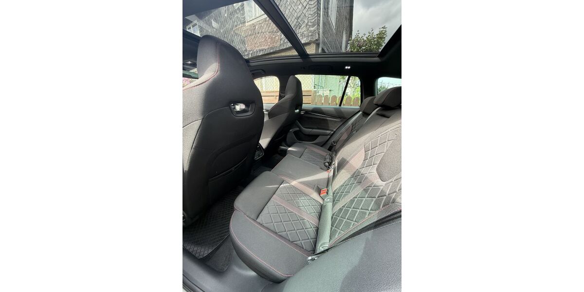 Skoda Octavia 127.975 km 21.890 &euro; Heinsdorfergrund 08468