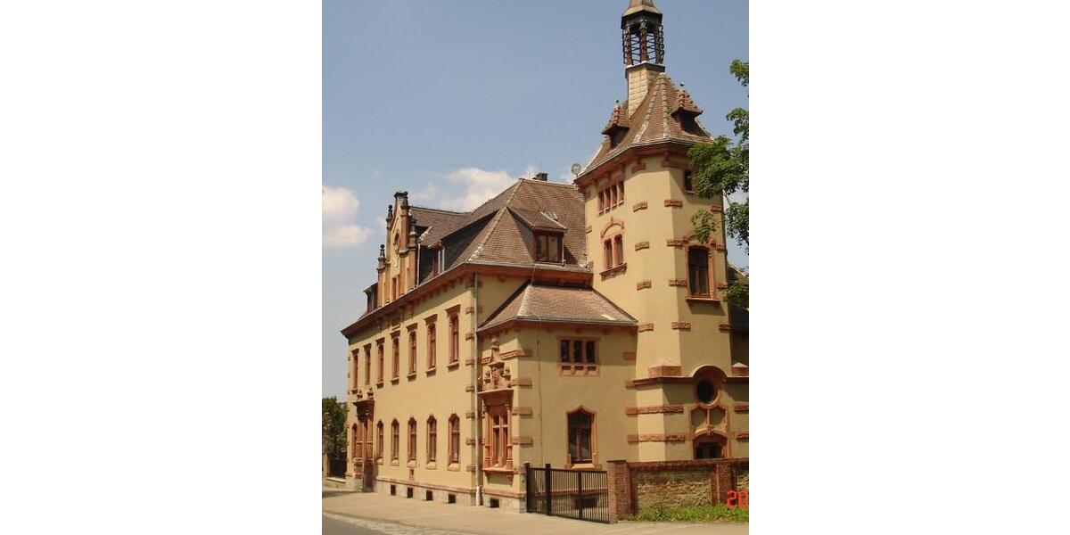 Etagenwohnung Reichenbach im Vogtland - 3 Zimmer, 95 m&sup2;, 525&euro; | Angebot:23816521