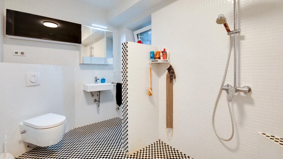 Mehrfamilienhaus, Wohnhaus Hof Altstadt - 6 Zimmer, 230 m&sup2;, 675.000&euro; | Angebot:26285212