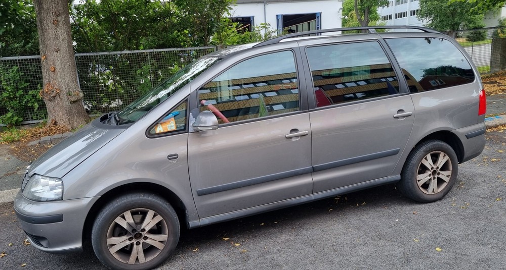 Seat Alhambra 178.000 km 6.300 &euro; Hof 95015
