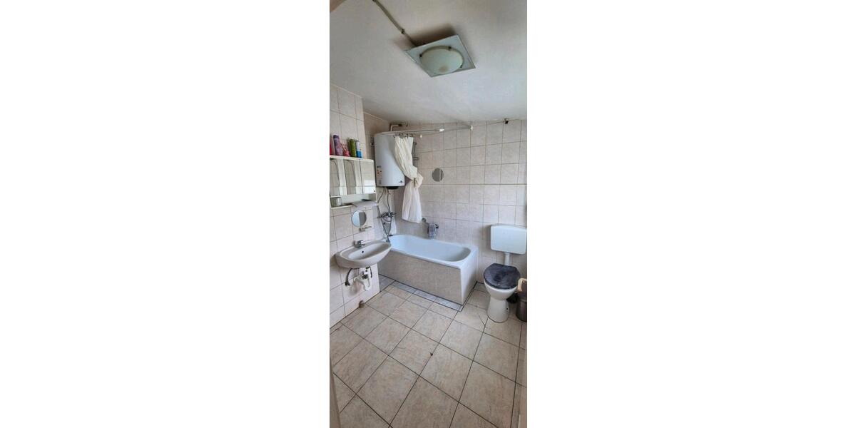 Etagenwohnung Hof Altstadt - 3 Zimmer, 75 m&sup2;, 420&euro; | Angebot:25367428