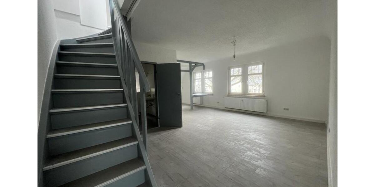Dachgeschoßwohnung Greiz - 3 Zimmer, 78 m&sup2;, 468&euro; | Angebot:25543324